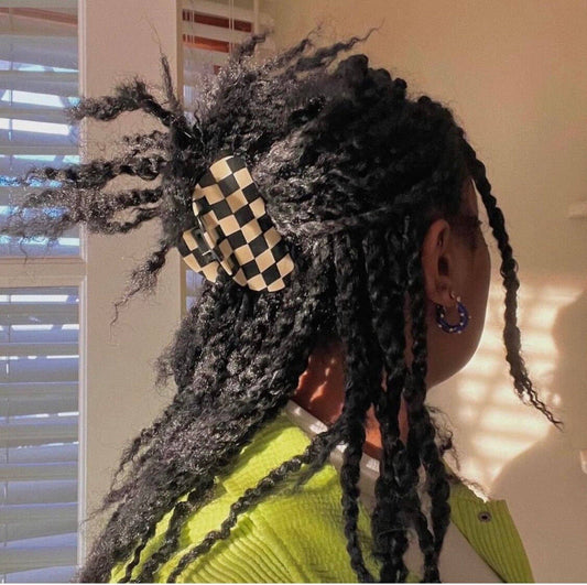 CHUNKS - Checker Claw in Black/White