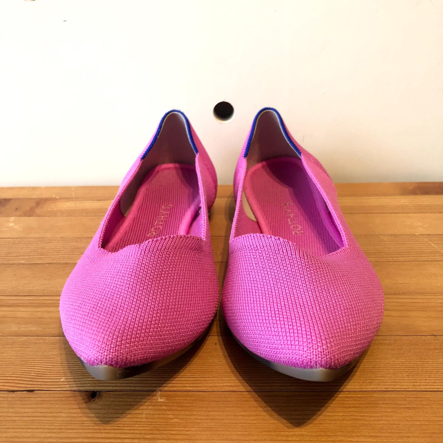 9 - Rothy's Pink Fuchsia Knit Retired Ballet Flats Pointed Toe Shoes 0316AO