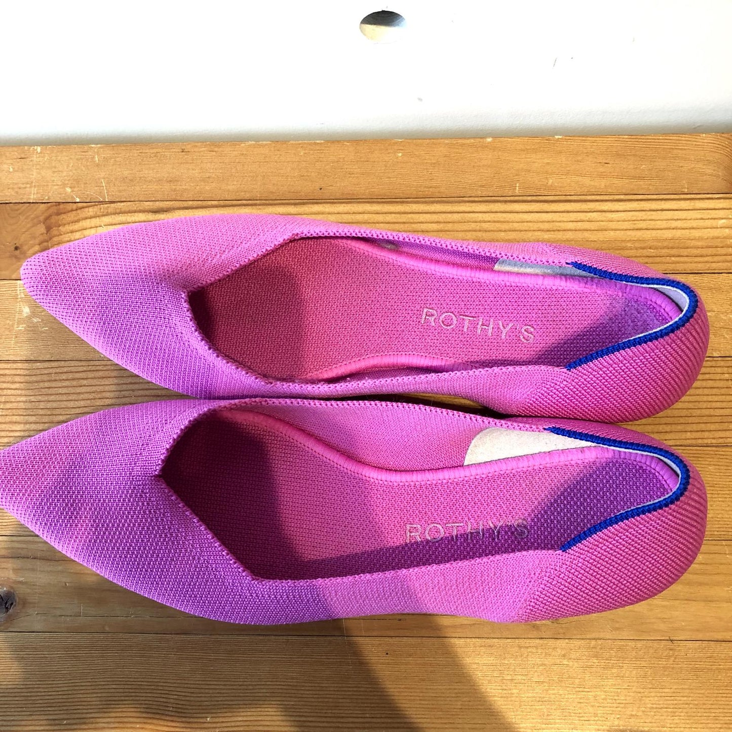9 - Rothy's Pink Fuchsia Knit Retired Ballet Flats Pointed Toe Shoes 0316AO