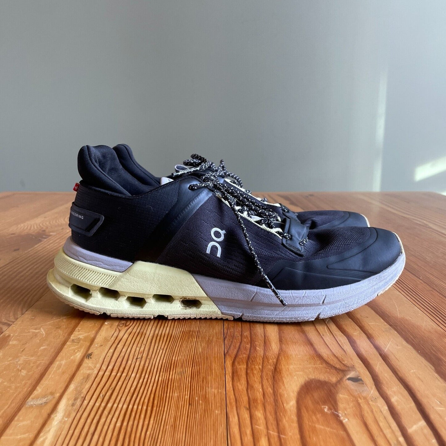 9.5 - On Cloudnova Flux Womens Black Gray Running Shoes 3333MC