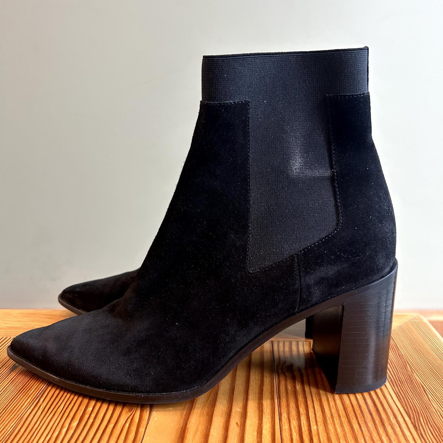 39.5 / 9.5 - Rag & Bone $450 Black Suede Brynne Chelsea Boots EUC 1114LH