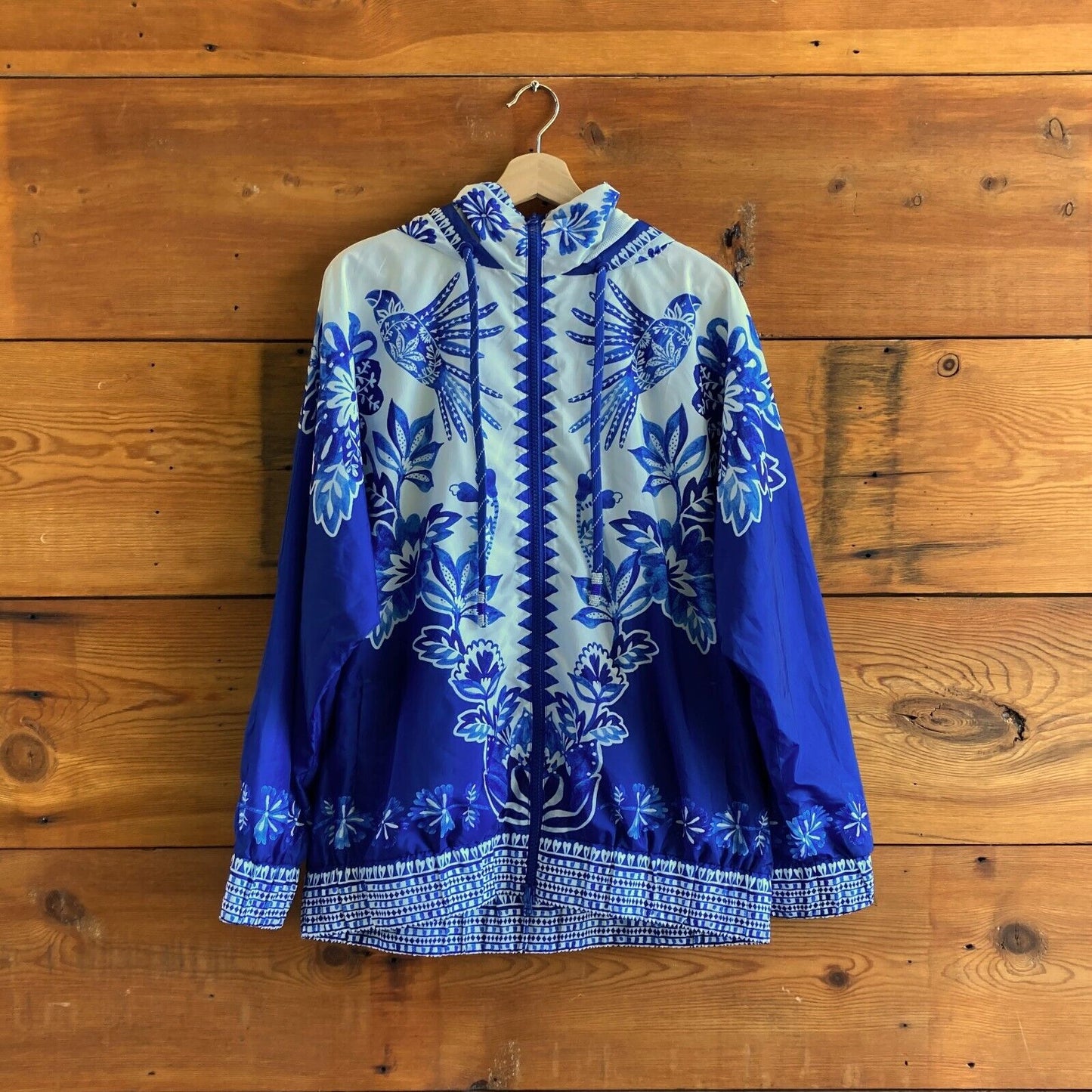 M - Farm Rio Blue White NEW $185 Flora Tapestry Windbreaker Jacket 0824AT