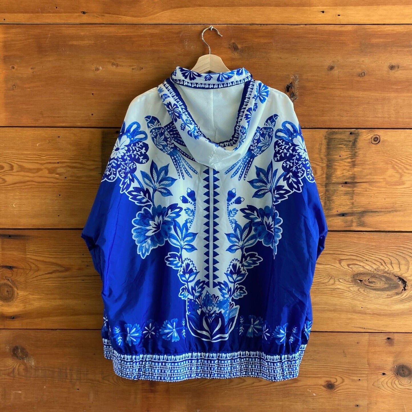 M - Farm Rio Blue White NEW $185 Flora Tapestry Windbreaker Jacket 0824AT