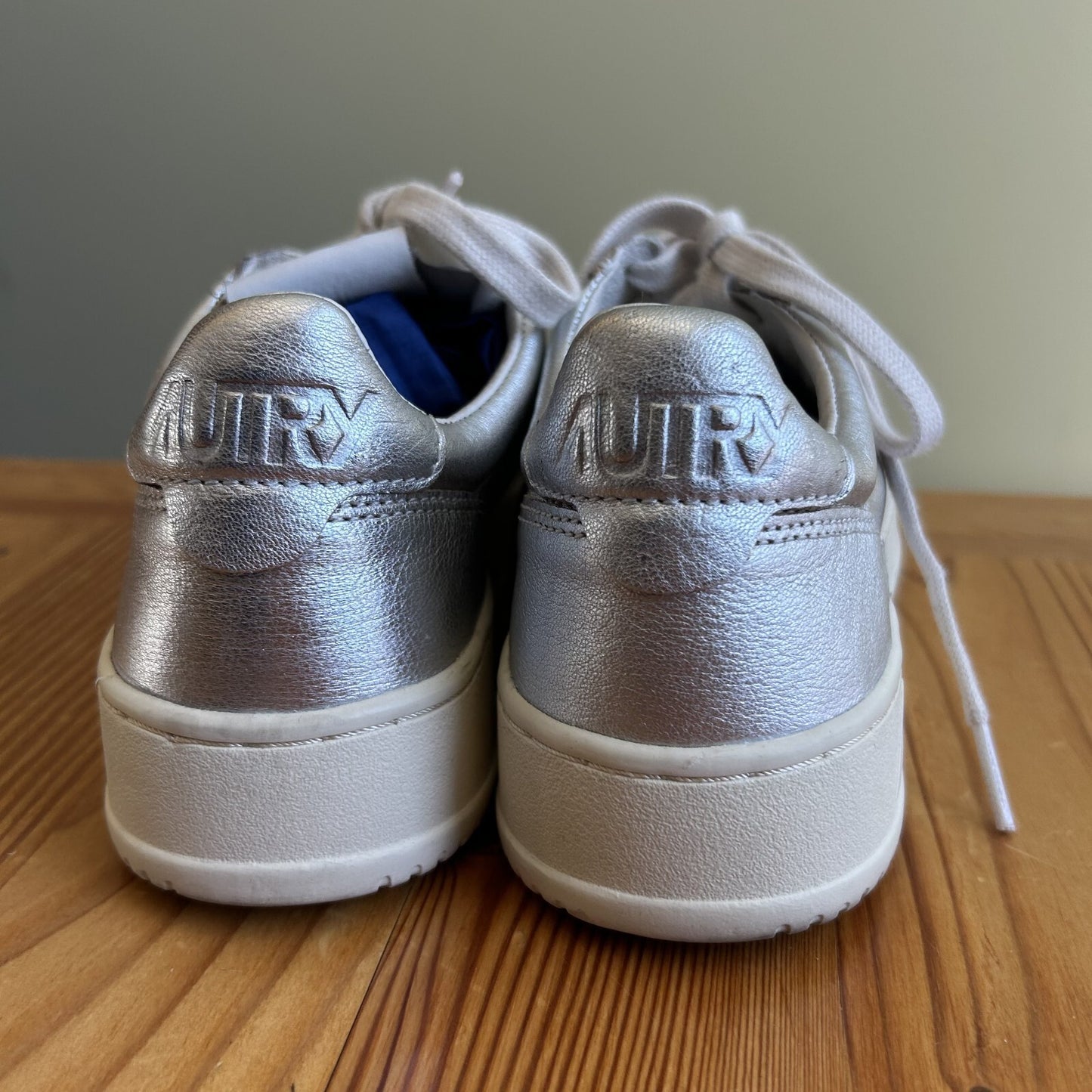 39 / 8.5 - Autry Metallic Silver Low Medalist Shoes Sneakers 4427SC