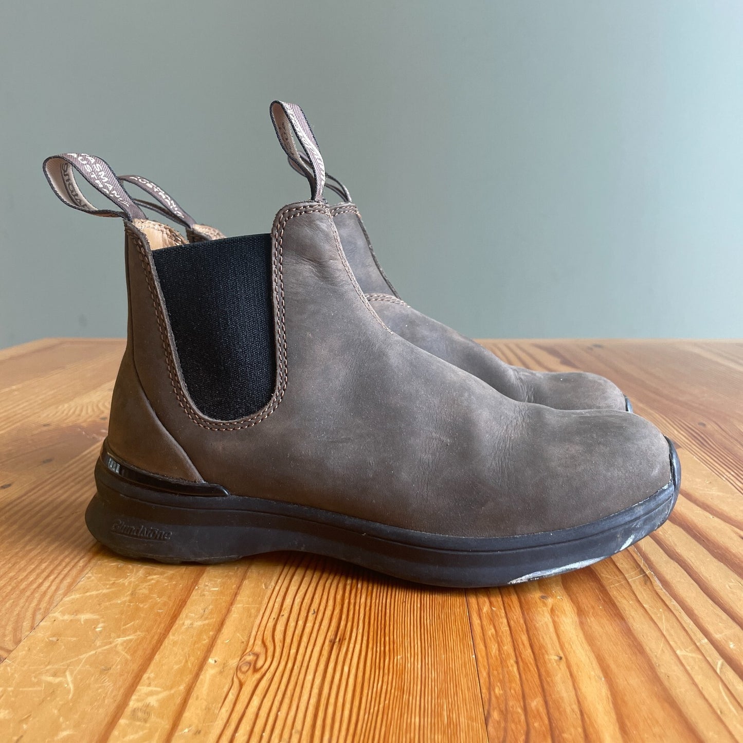 4 / 7 US WMNS - Blundstone Brown Heritage Classic Chelsea Boots 0109SS