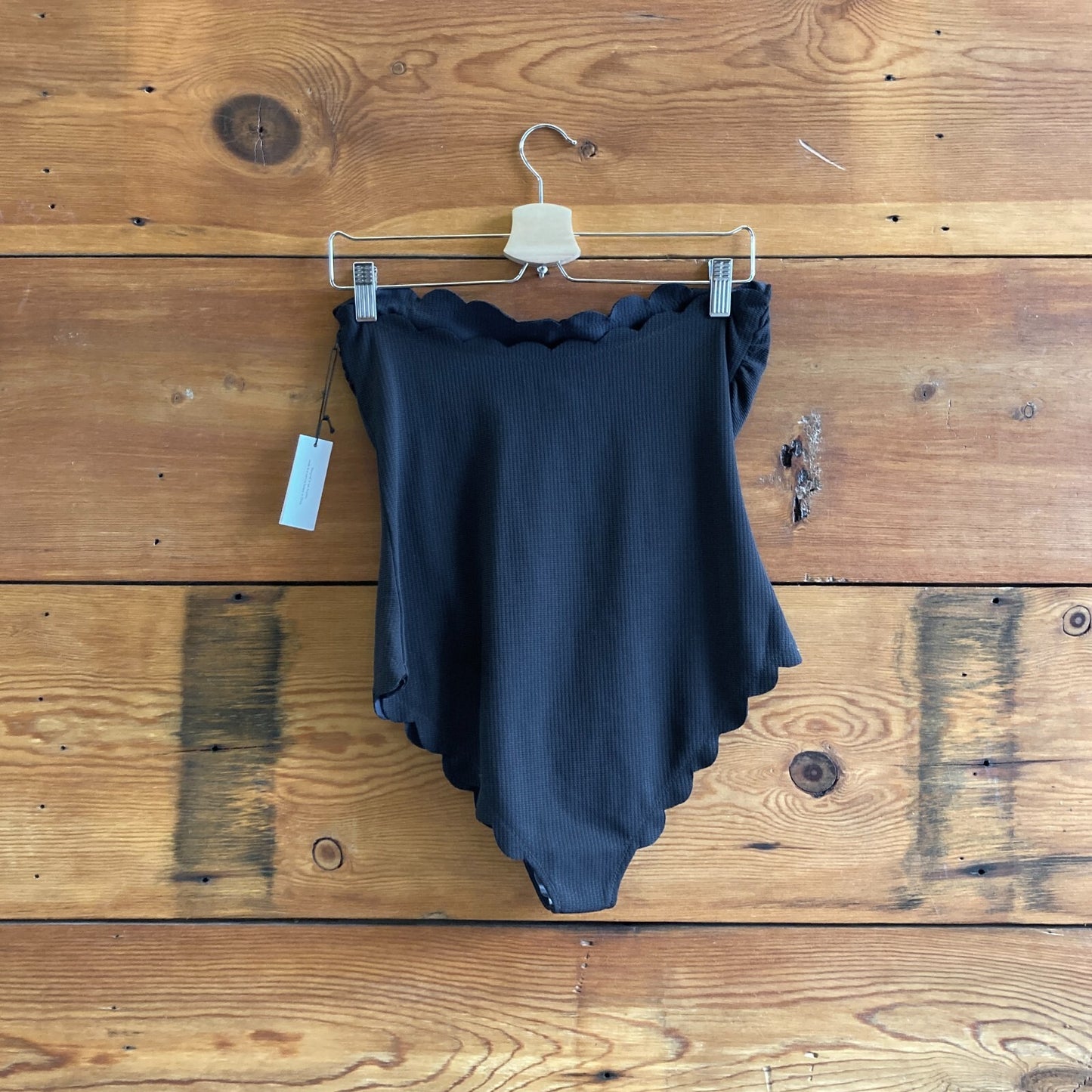 L- Marysia $349 Black Strapless Scallop One Piece Chesapeake Swimsuit NEW 4427SC