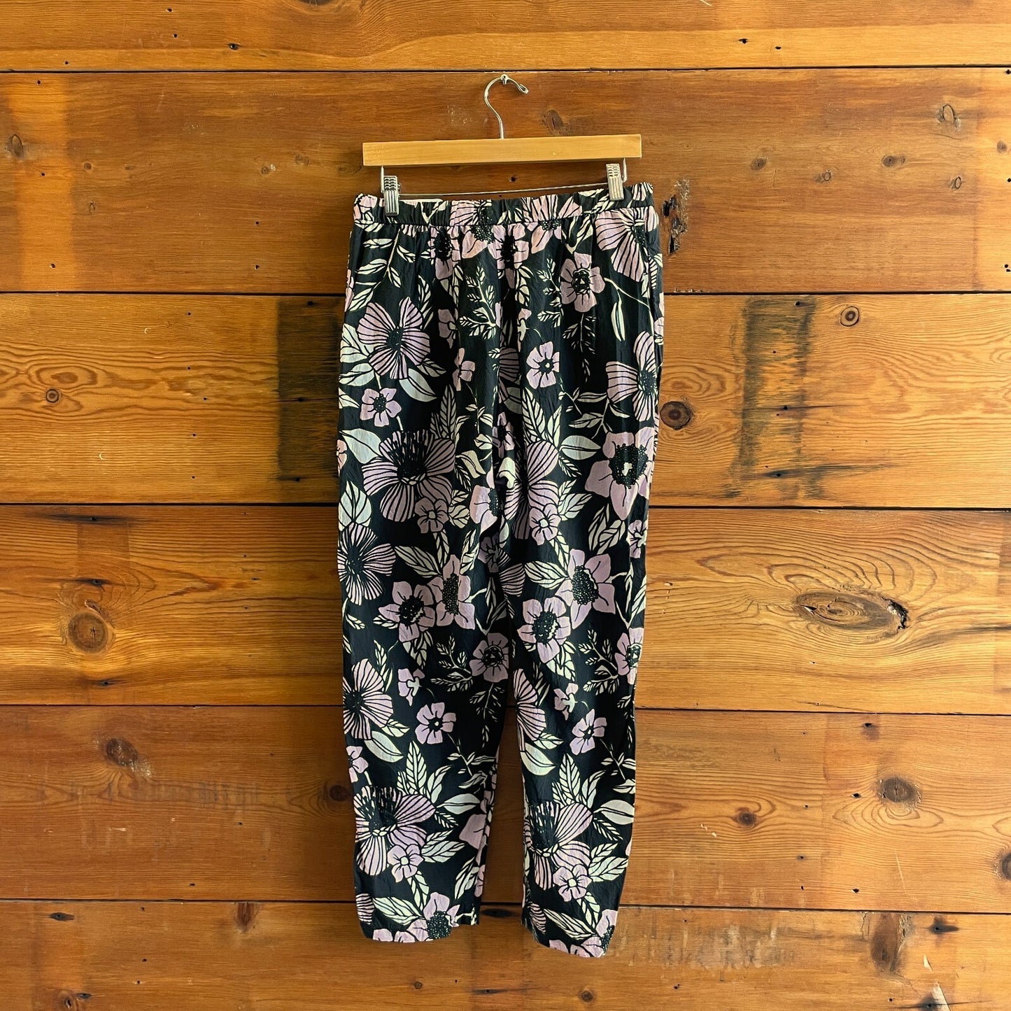 42 / M - Christian Wijnants Black Pink & White Floral Silk Blend Pants 1103ES