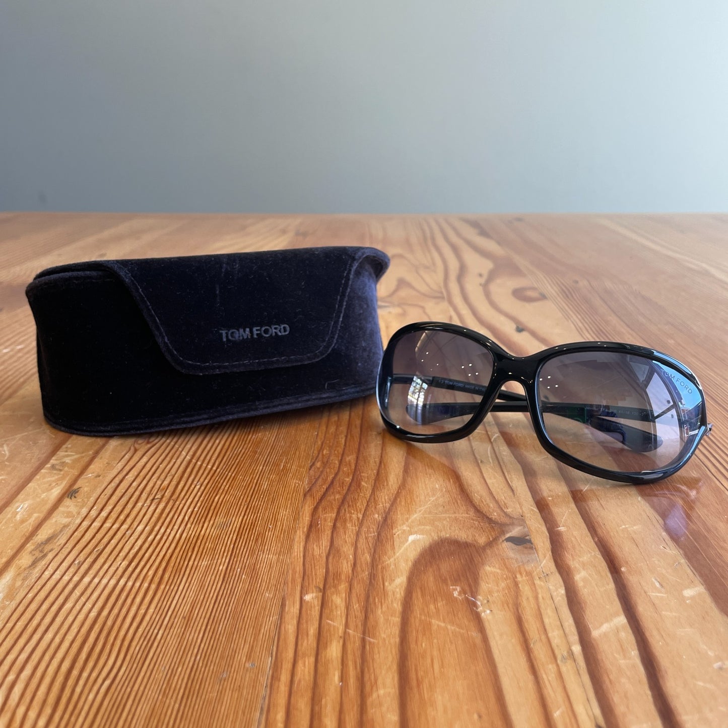 Tom Ford Black Jennifer TF8 Black Polarized 61-16 120mm Sunglasses w/Case 0504AK