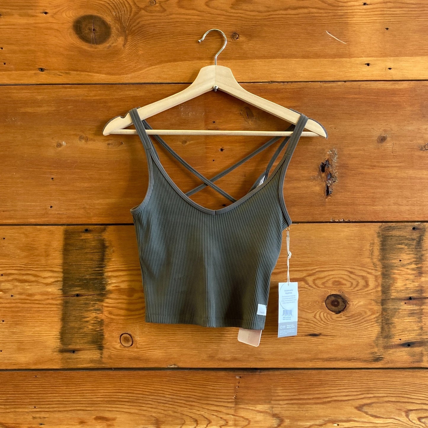 XS - Vuori Oregano Green NEW $64 Rib Crop V-Neck Strappy Womens Tank Top 0206SB