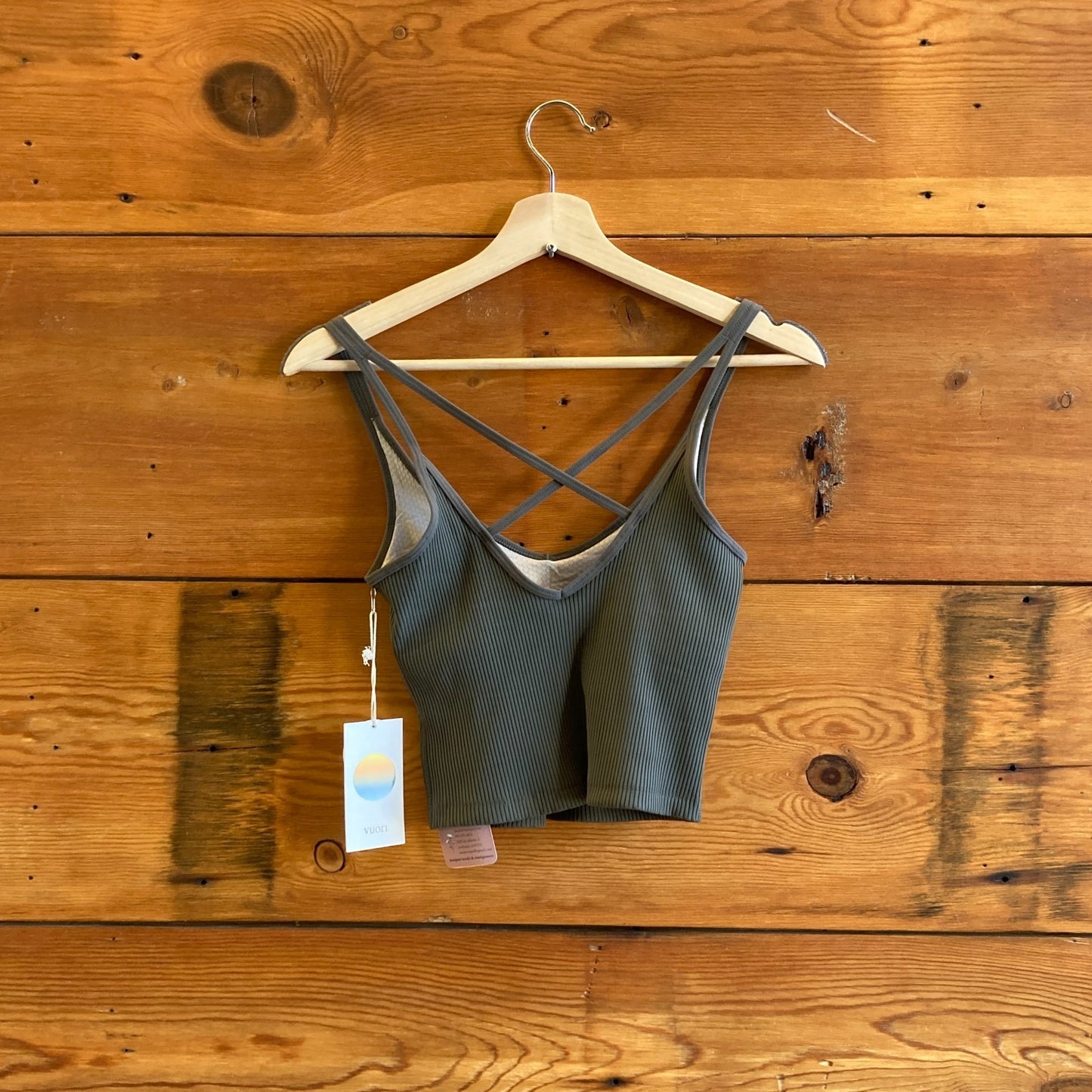 XS - Vuori Oregano Green NEW $64 Rib Crop V-Neck Strappy Womens Tank Top 0206SB
