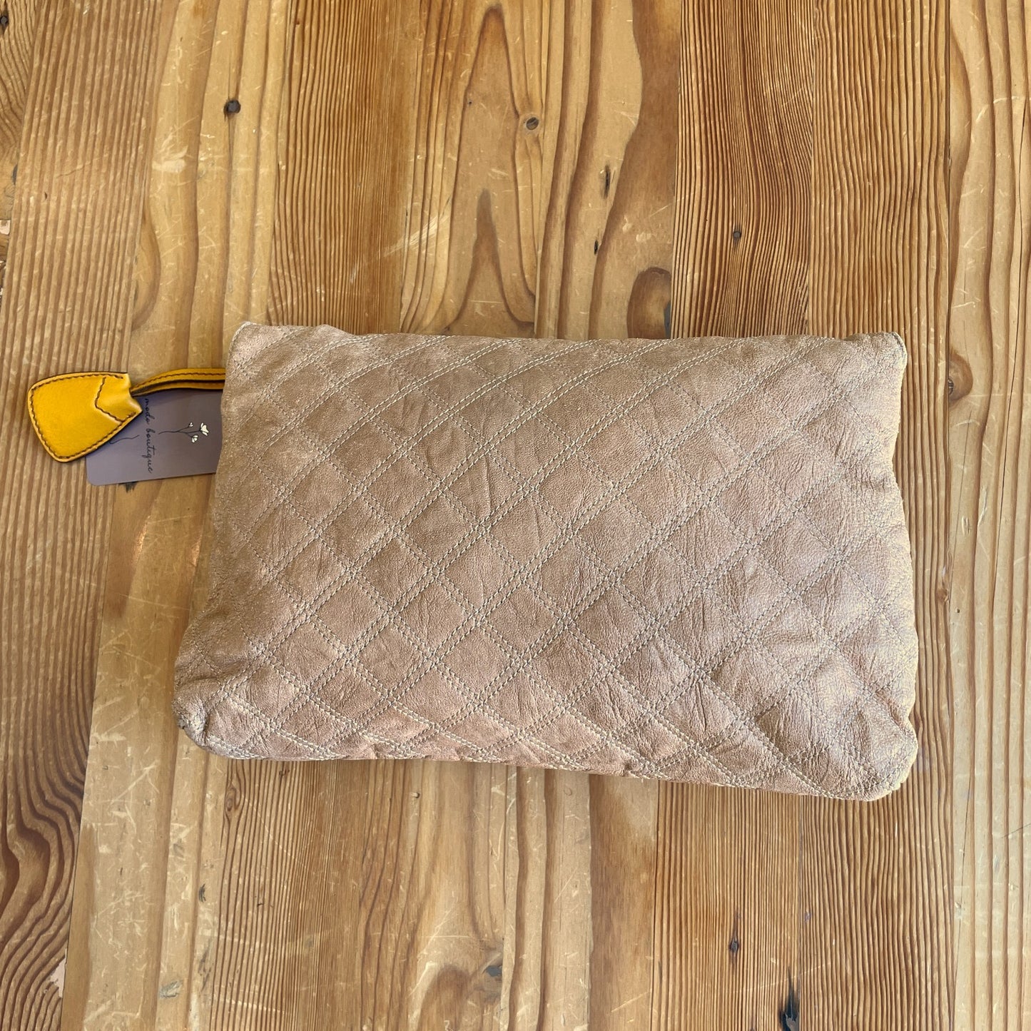 Marc Jacobs Collection $1275 Oversized Quilted Pouchette Clutch Purse 0102AV