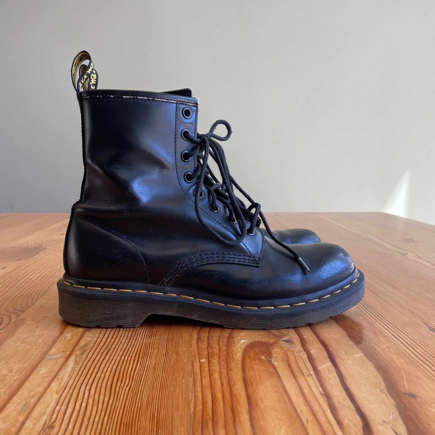8 US - Dr Martens Black Broken In Leather 1460 8 Eye Combat Boots 0731GR