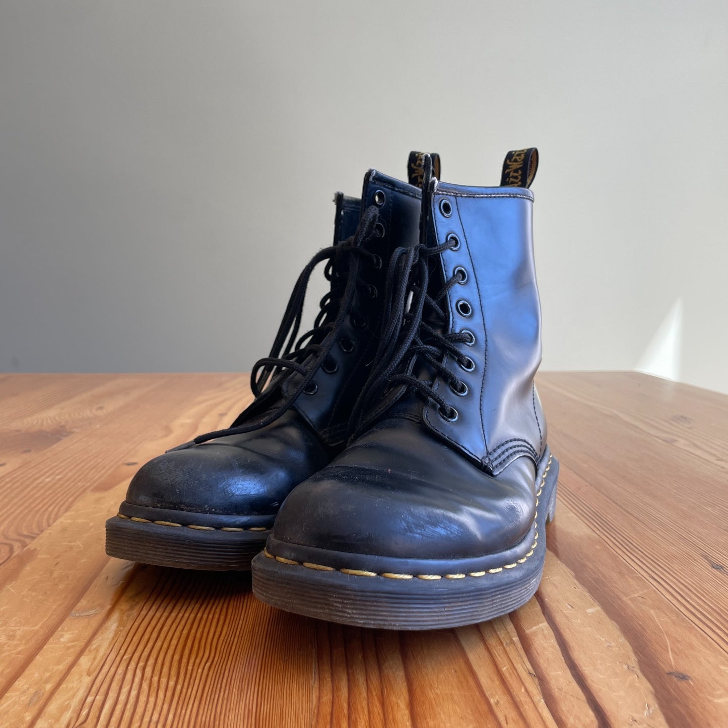 8 US - Dr Martens Black Broken In Leather 1460 8 Eye Combat Boots 0731GR