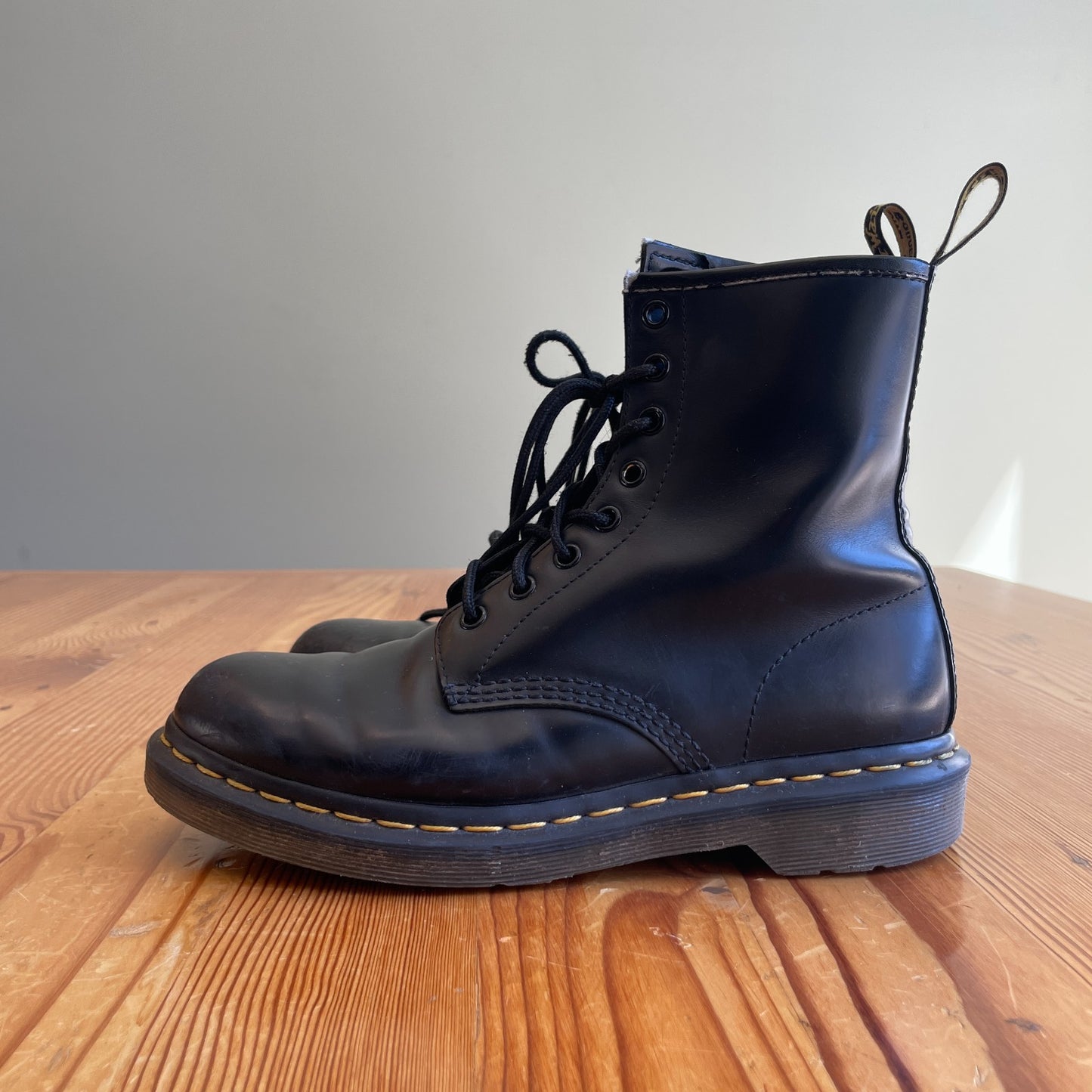 8 US - Dr Martens Black Broken In Leather 1460 8 Eye Combat Boots 0731GR