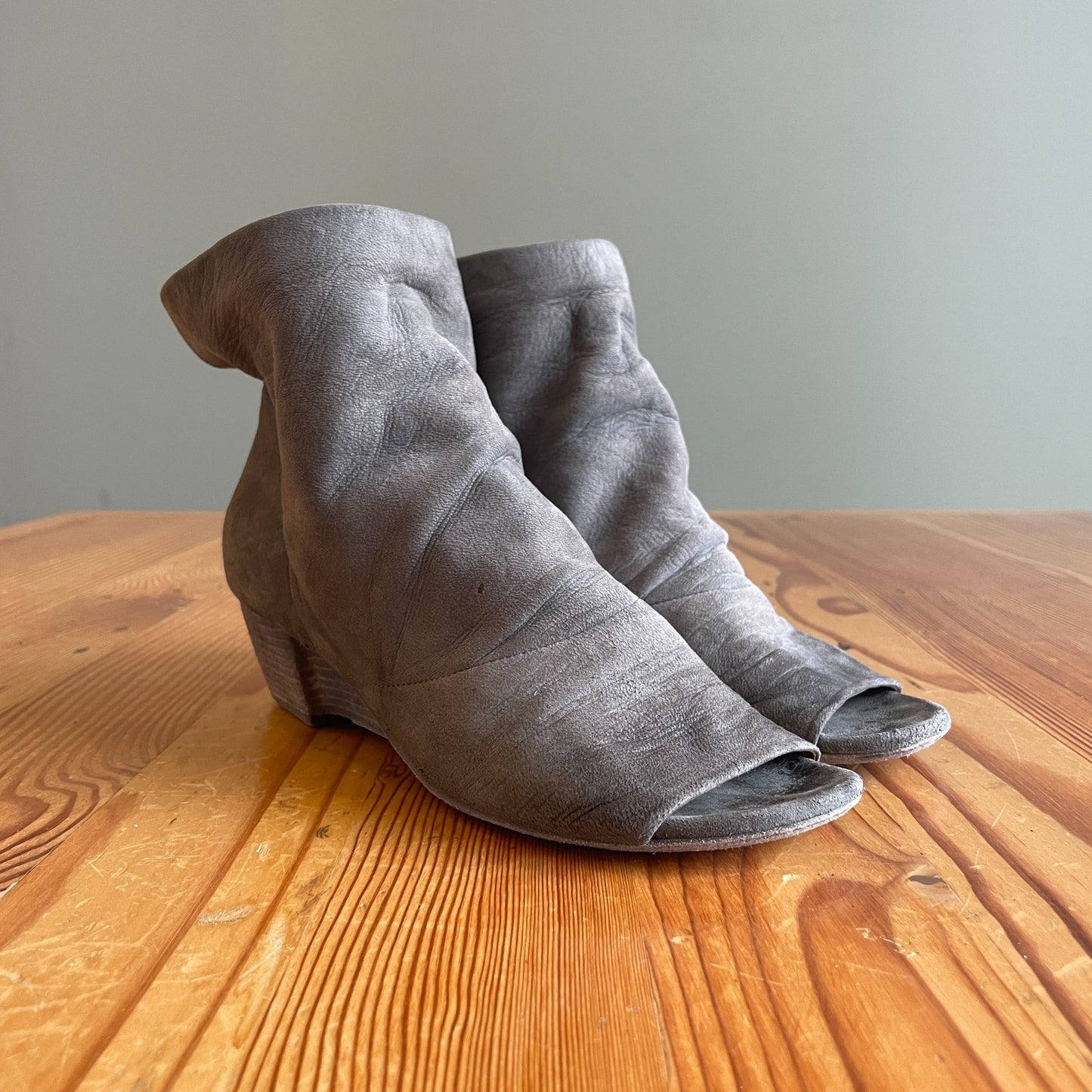 38.5 / 8.5 - Marsell Gray Deer Hide Open Toe Stacked Heel Bootie Shoes 0804ST