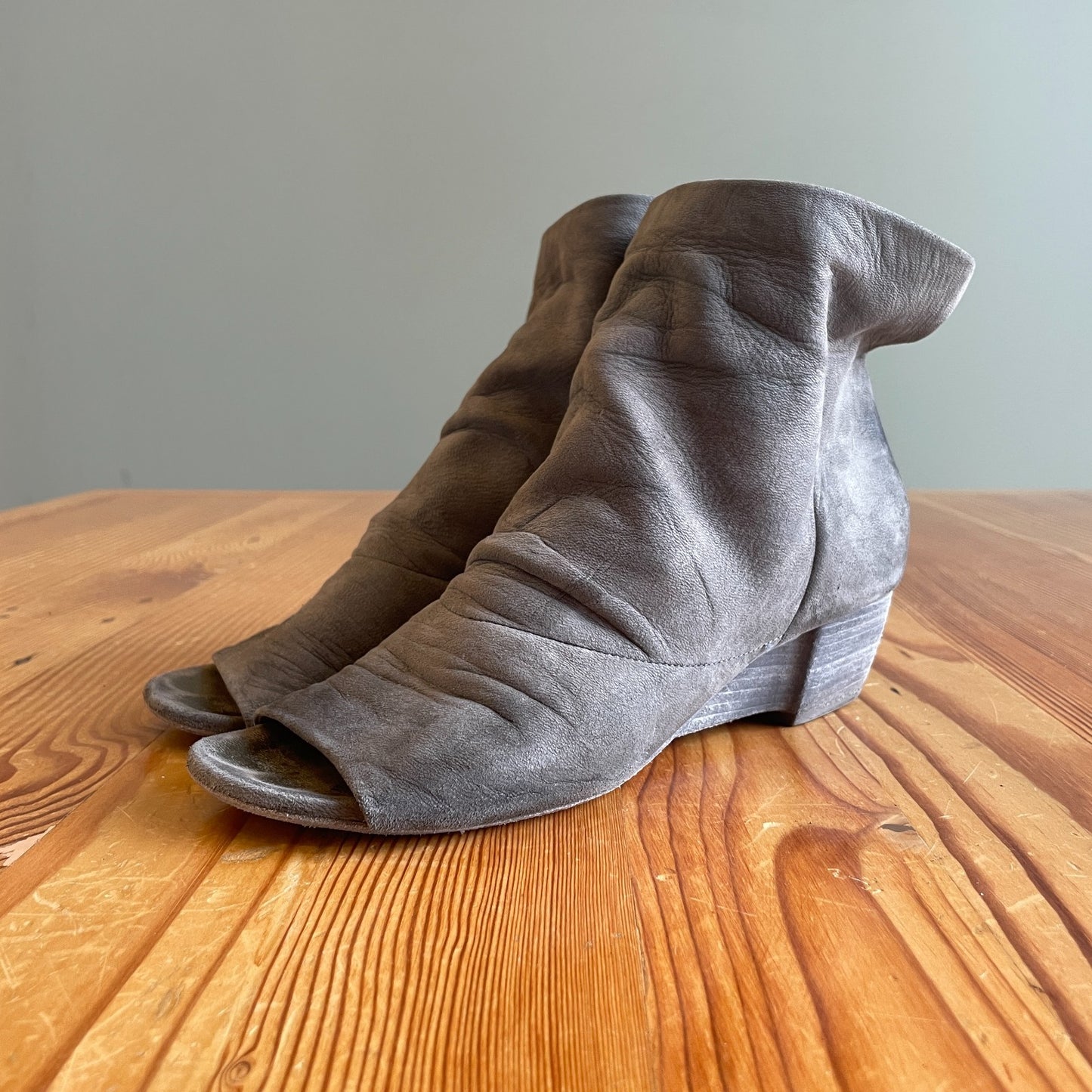 38.5 / 8.5 - Marsell Gray Deer Hide Open Toe Stacked Heel Bootie Shoes 0804ST