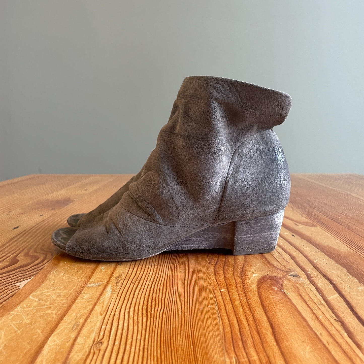 38.5 / 8.5 - Marsell Gray Deer Hide Open Toe Stacked Heel Bootie Shoes 0804ST