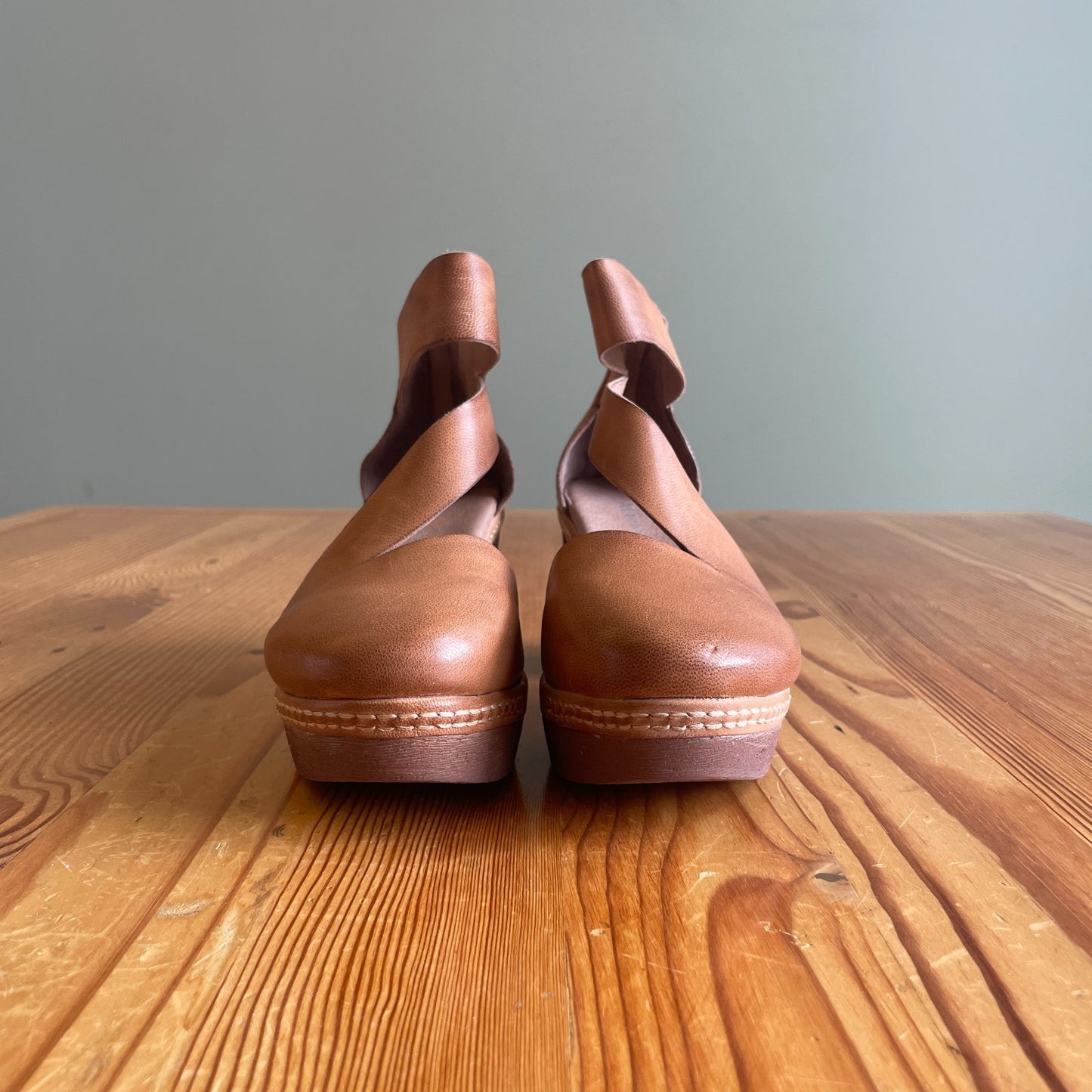 39 / 8.5-9 - Antelope Light Brown NEW Shae Leather Mules Platform Sandals 0618AS