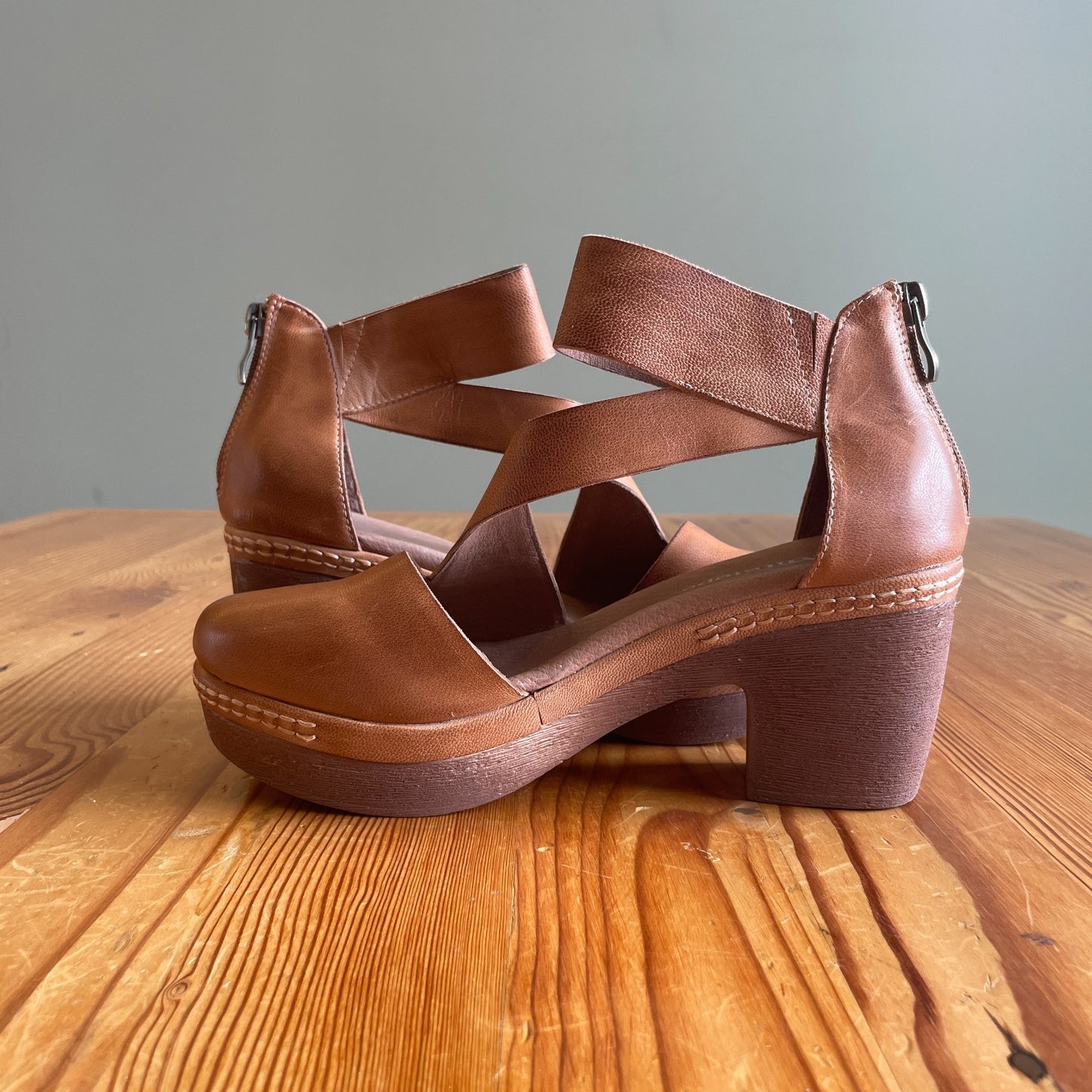 39 / 8.5-9 - Antelope Light Brown NEW Shae Leather Mules Platform Sandals 0618AS