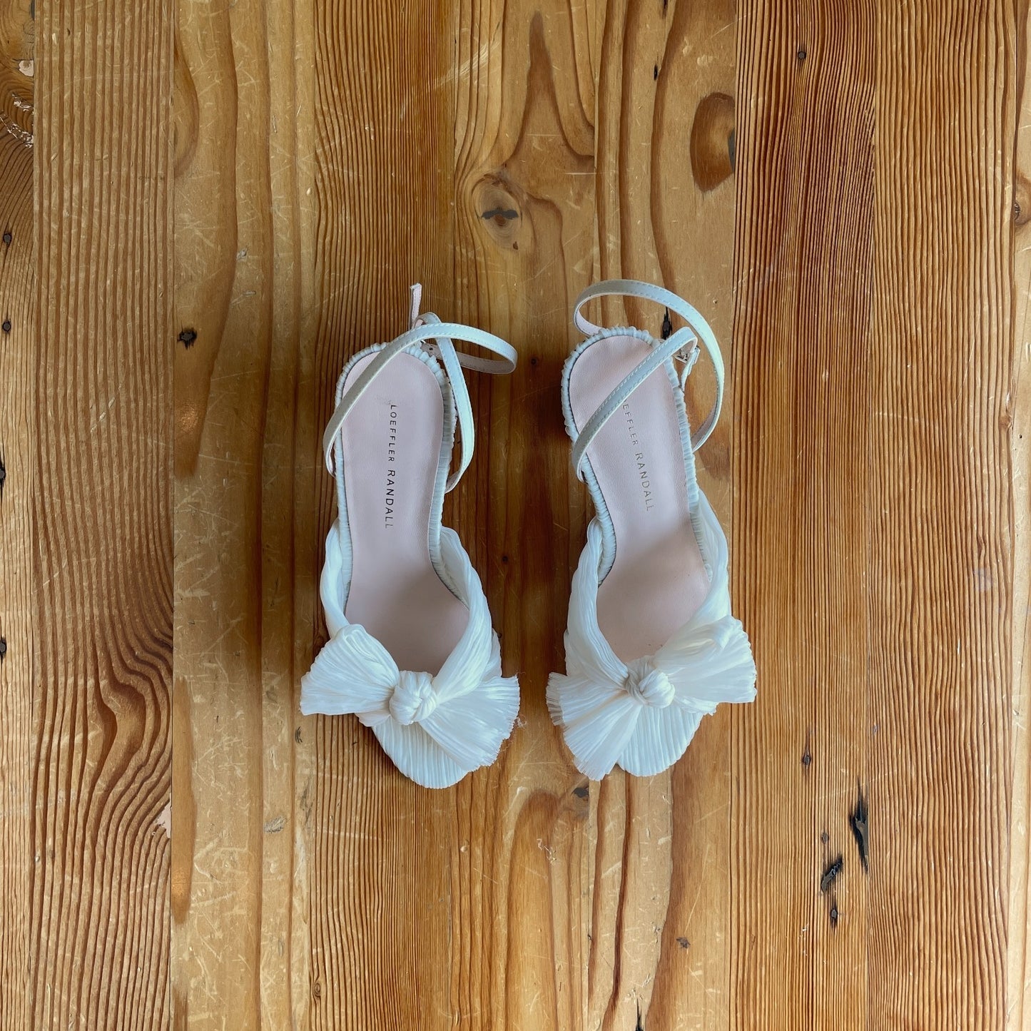 8.5 - Loeffler Randall Camellia Pearl Pleated Bow Heel Shoes w/ Box 0405LS
