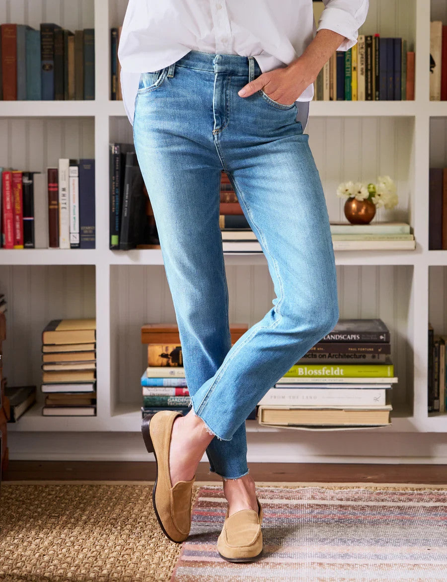 26 - Frank & Eileen $298 Blue Wash Frayed Hem Slim Leg Derry Jeans 0120SC