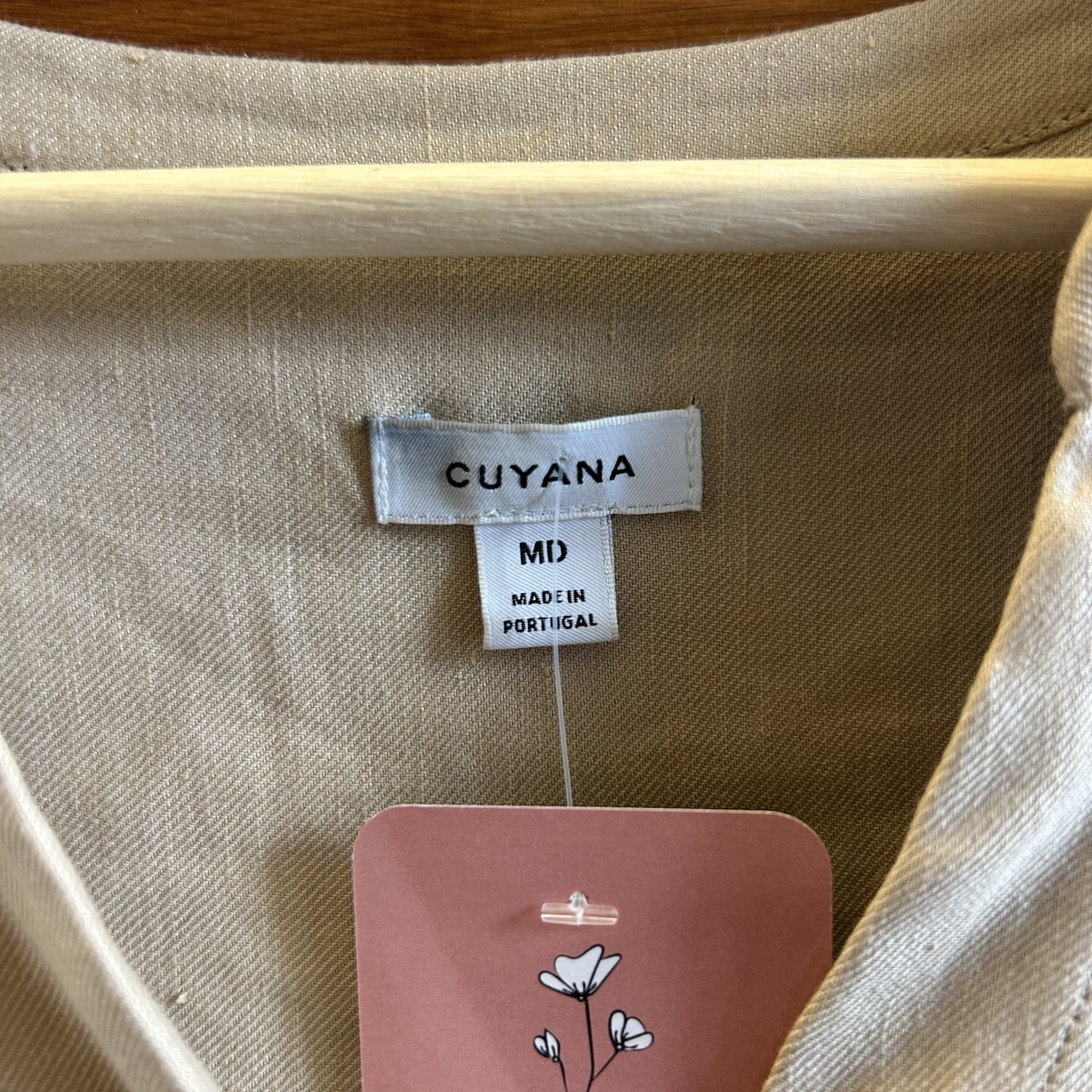 M - Cuyana $175 Natural Tan Linen 3/4 Sleeve Button Up Blouse Shirt 0531AF