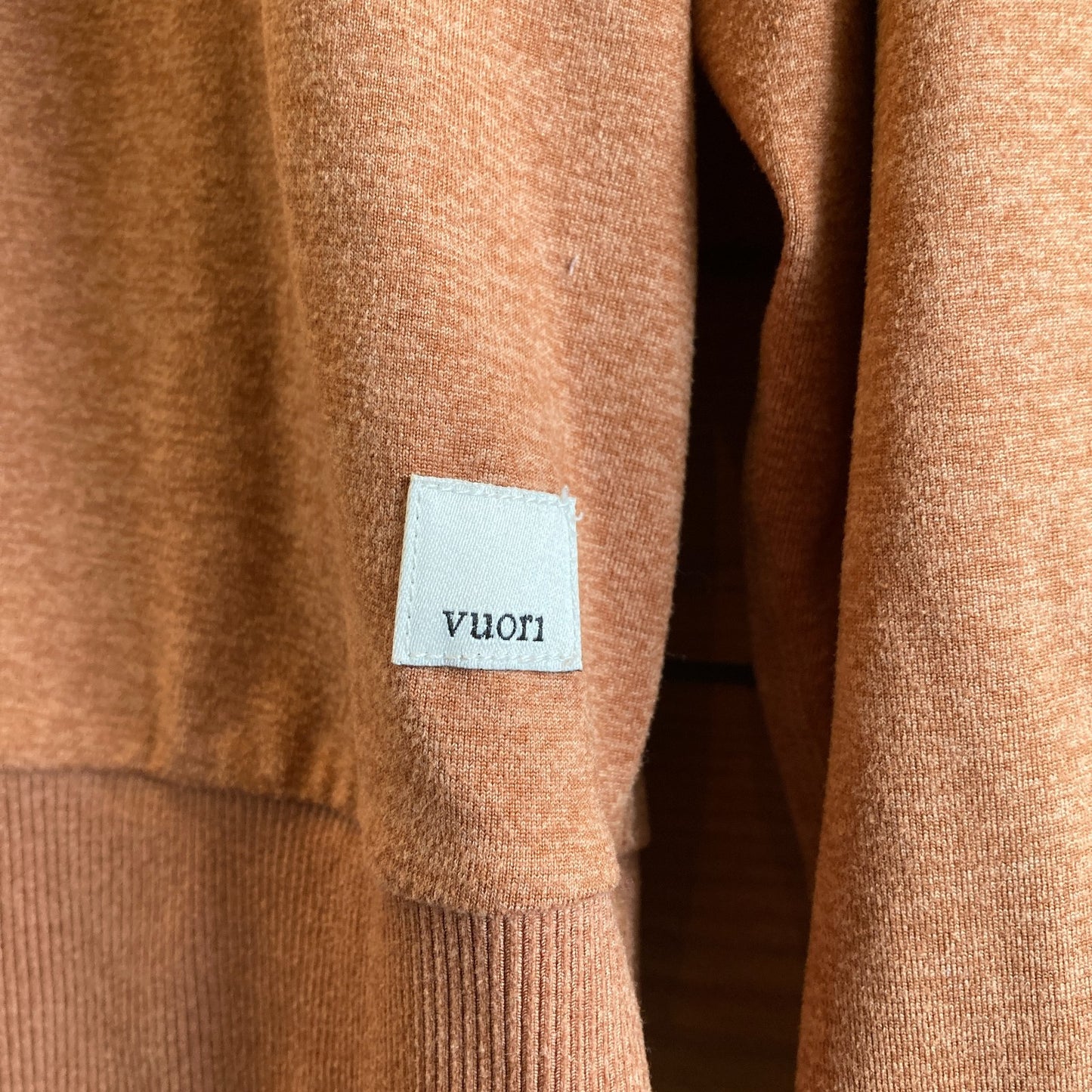 M - Vuori Brown Long-Sleeve Halo Crew Pullover Sweatshirt 0622KS
