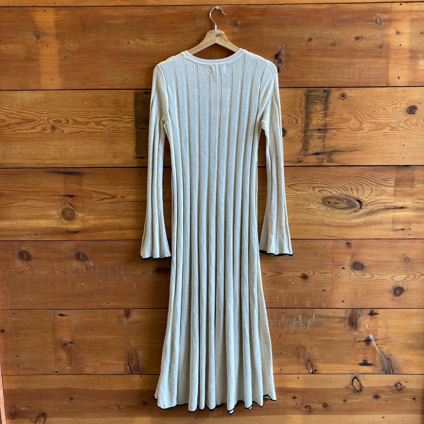 M - Dissh $160 Natural Knit Midi Length Mid Weight Flora Dress NEW 0907IM