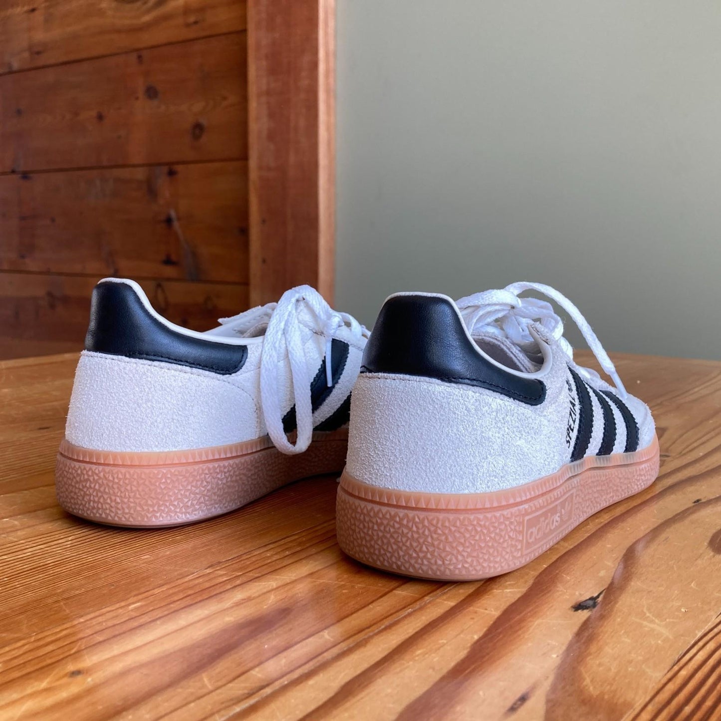 5.5 - Adidas $129 White Suede Handball Spezial Womens Sneakers Shoes 0104RM