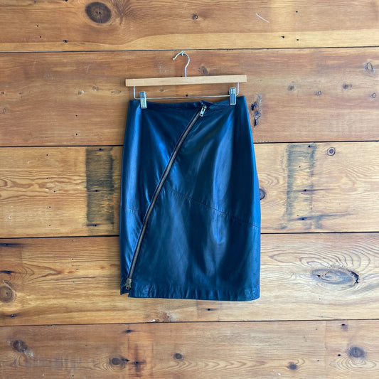 6 - Donna Karan Black Lambskin Leather Butter Soft Zippered Pencil Skirt 0329MB