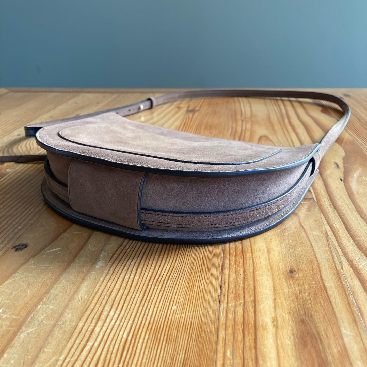 Tory Burch $328 Brown Suede Leather Top Zip Piper Saddle Crossbody Purse 0124KG