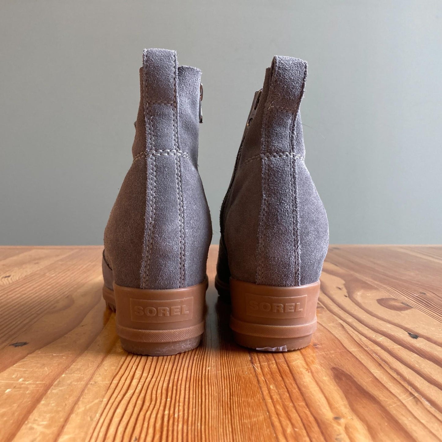 9 - Sorel Gray Suede 2.5" Wedge Zip Bootie NL3313-052 Ankle Boots 0830QL