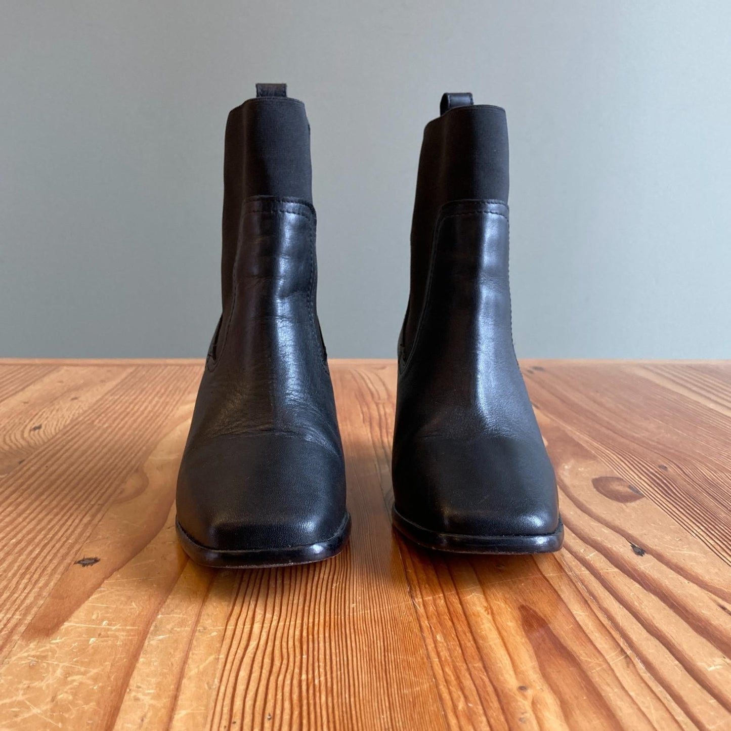 37 / 7 - Patina Black Leather Stacked High Heel Pull On Chelsea Boots 0206RN