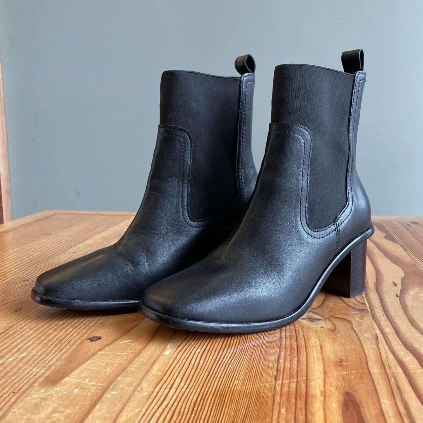 37 / 7 - Patina Black Leather Stacked High Heel Pull On Chelsea Boots 0206RN