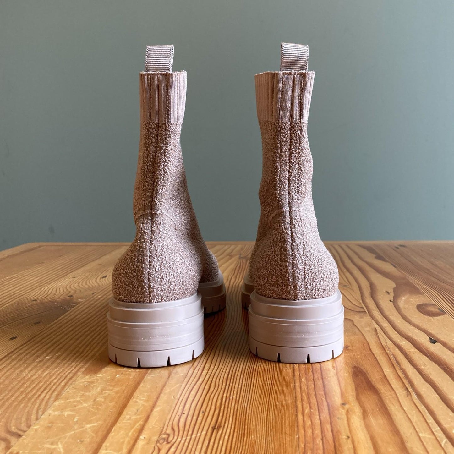 37 / 7 - Gianvito Rossi $1050 Beige Chester Knit Sock Boots NEW w/ Box 0930AB