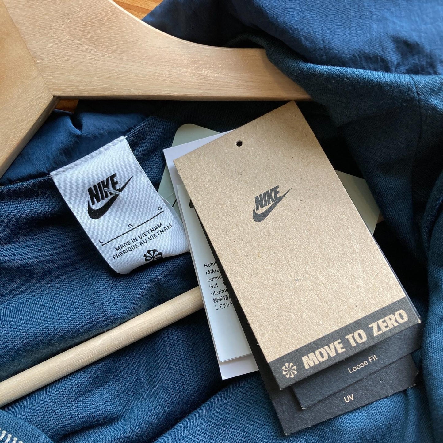L - Nike $115 Navy Blue FV6304 Windrunner Zip Up UV Jacket NEW 1009EF