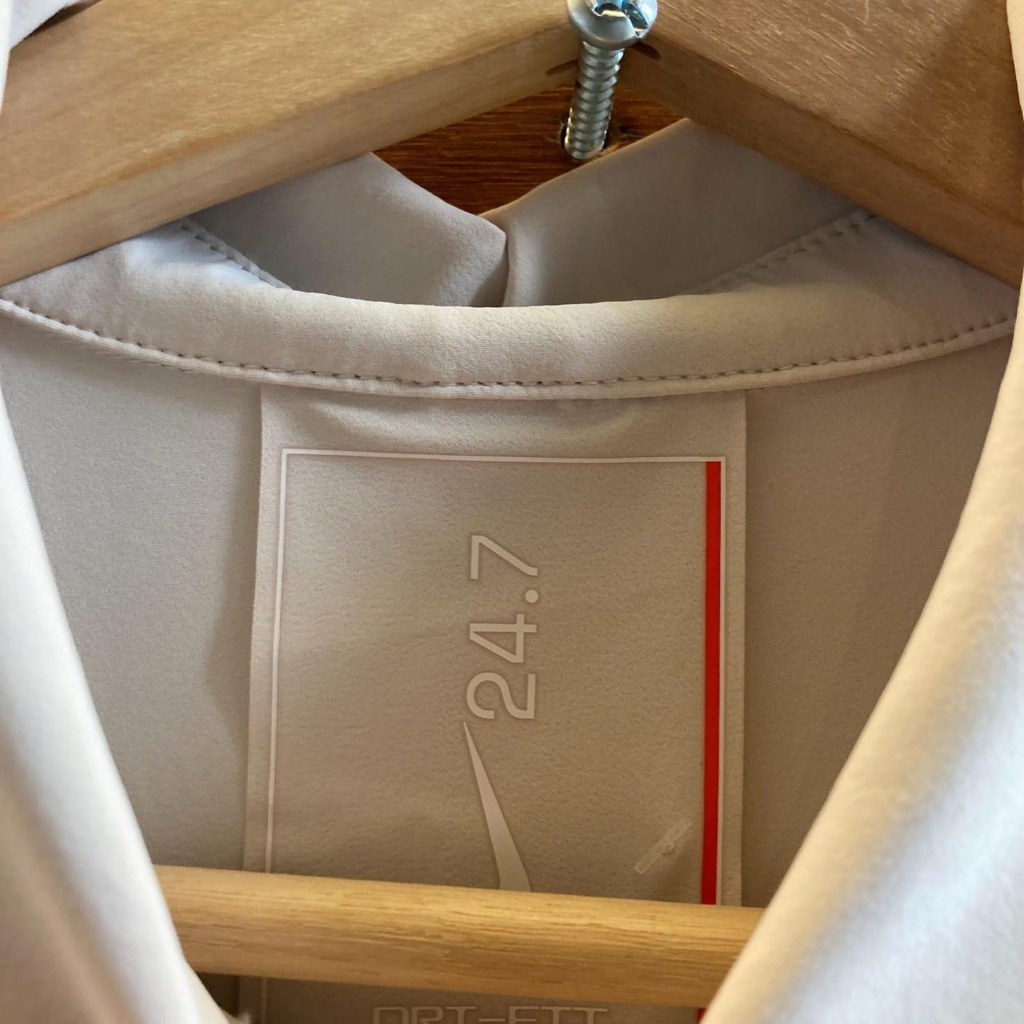 M - Nike 24.7 Light Orewood Perfect Stretch Oversized Long Shirt Top NEW 1009EF