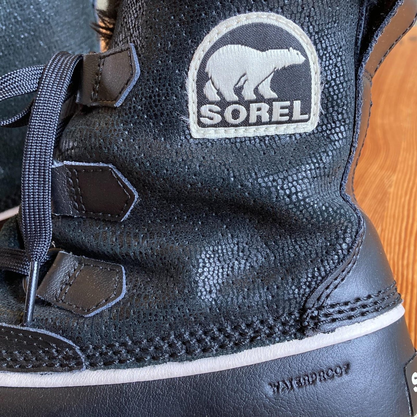 7 - Sorel Black Tivoli IV Waterproof Womens Faux Fur Cuffed Snow Boots 0106KD