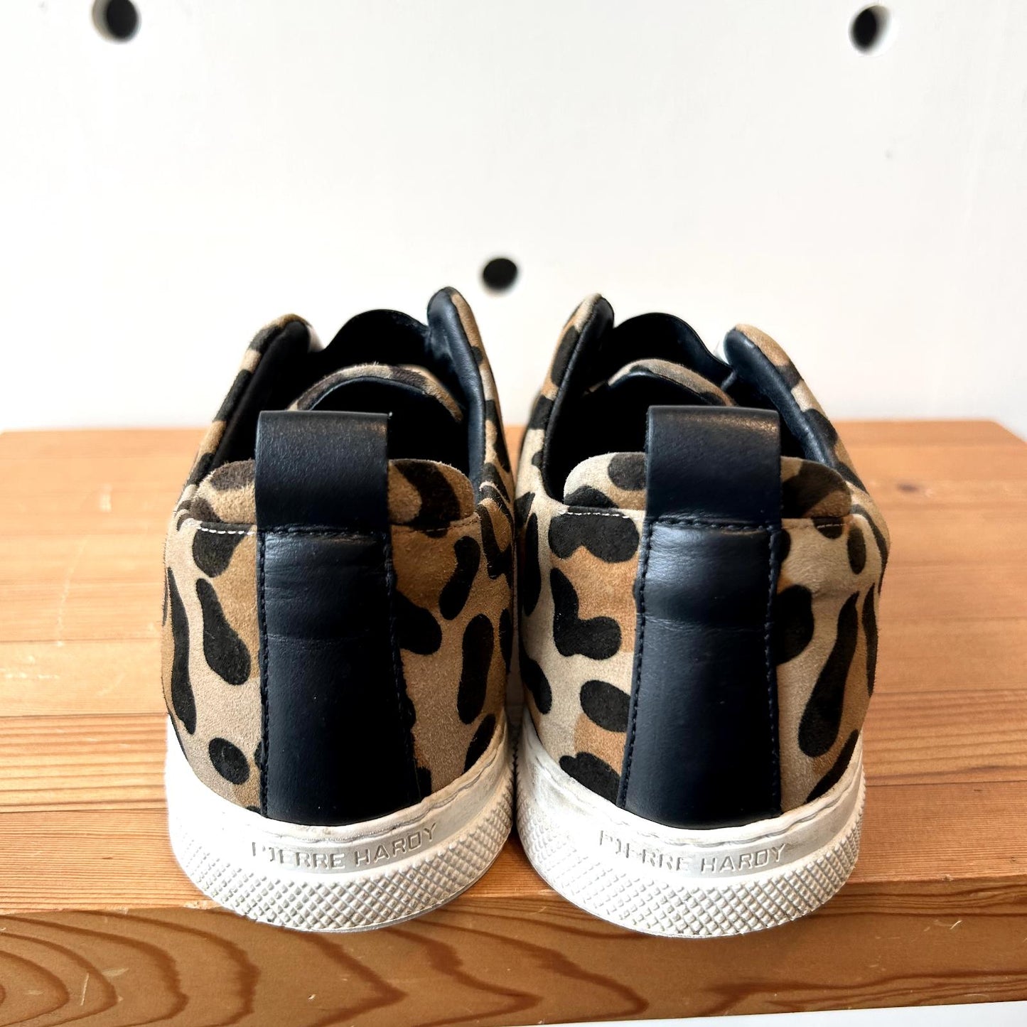 39 / 8.5 - Pierre Hardy Leopard Print Suede Baskets Slider Shoes Sneakers 1126GT