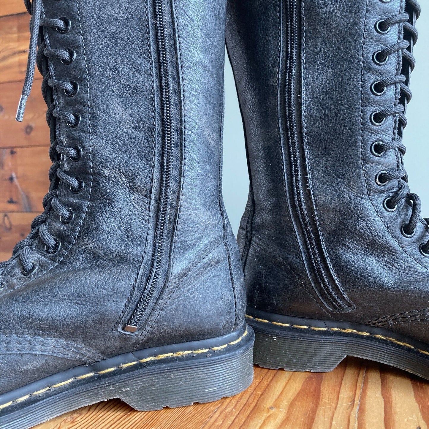 9 - Dr Martens Black Leather Knee High Lace Up Combat Side Zip Boots 0806TK