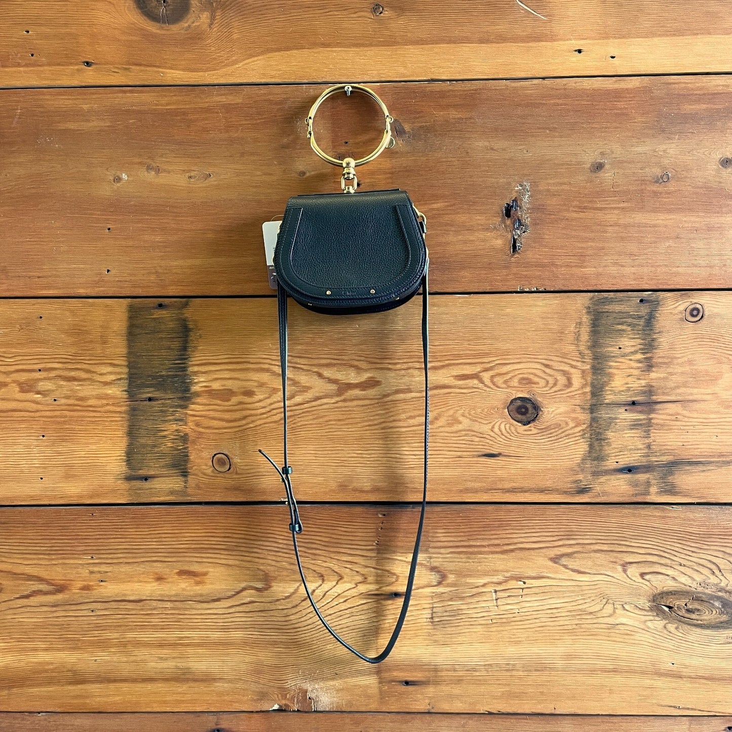 Chloe $1650 Black Pebbled Leather Gold Bracelet Nile Crossbody Purse EUC 0211JB