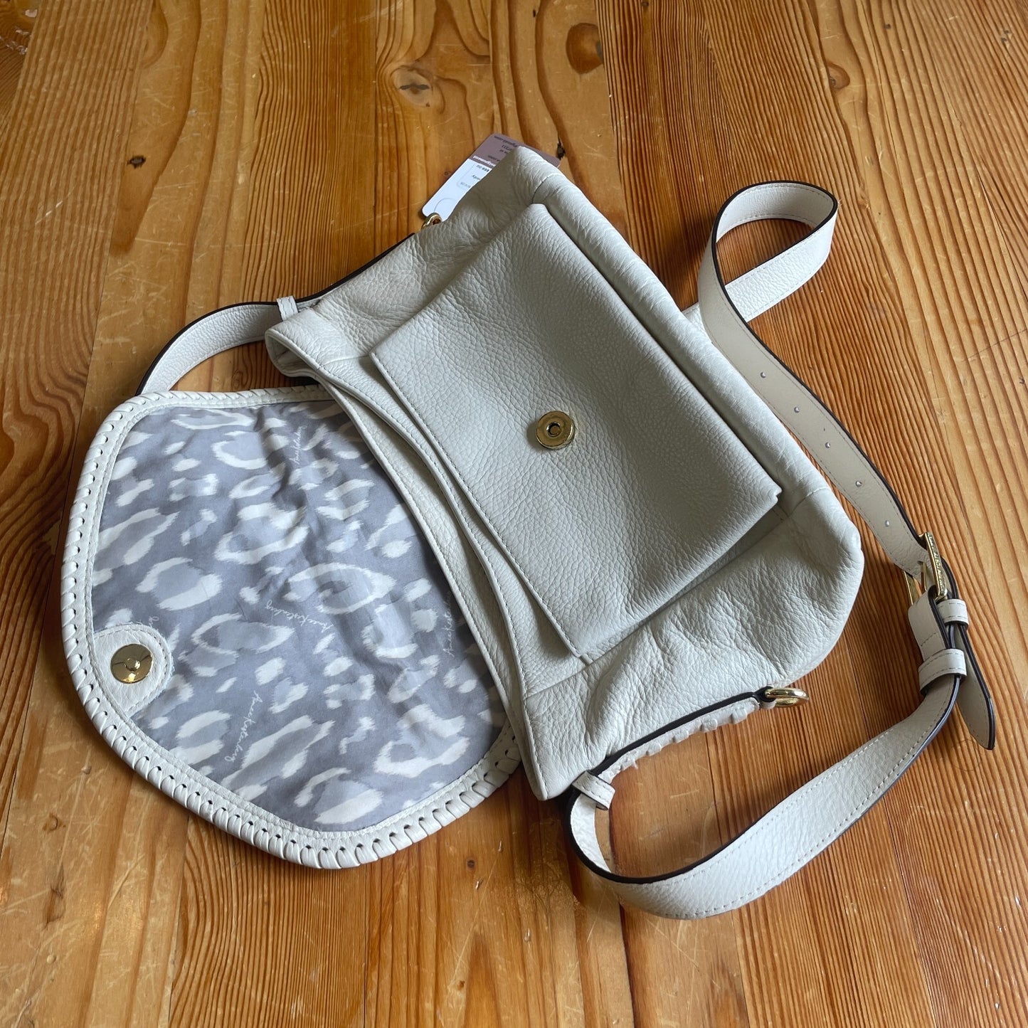 Aimee Kestenberg White Leather Whipstitch Crossbody Purse Bag 0217RC