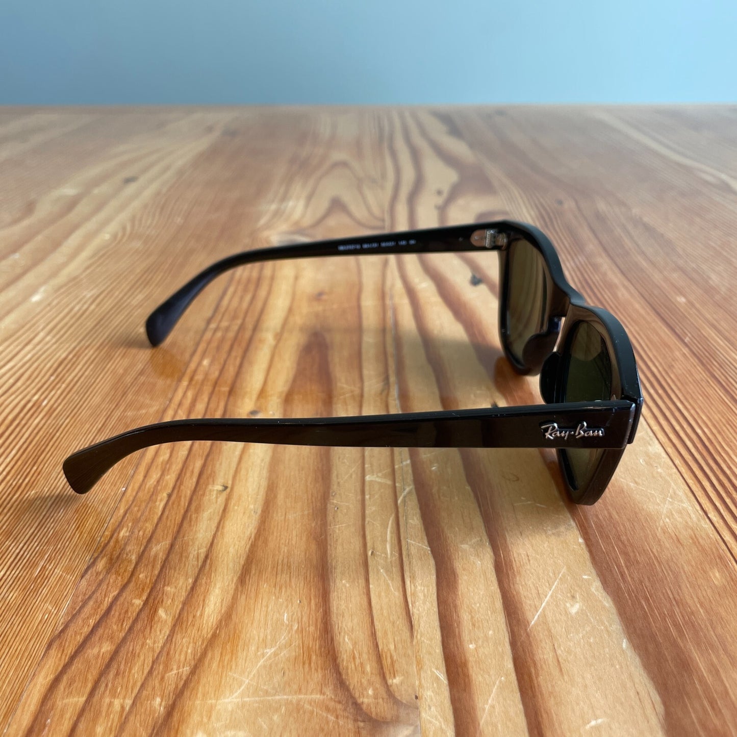 Ray Ban Black RB2140 50-22 3N Wayfarer Unisex Sunglasses 0505DM