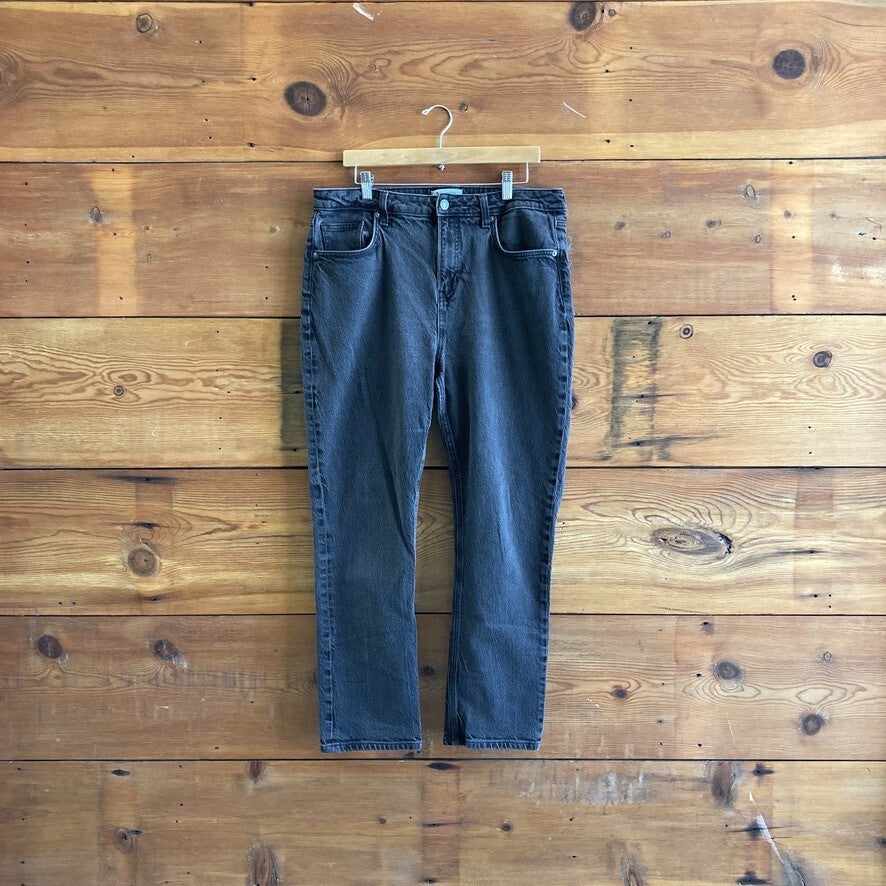 32 - Reformation Black Wash Liza Ultra High Rise Straight Jeans 0521JT