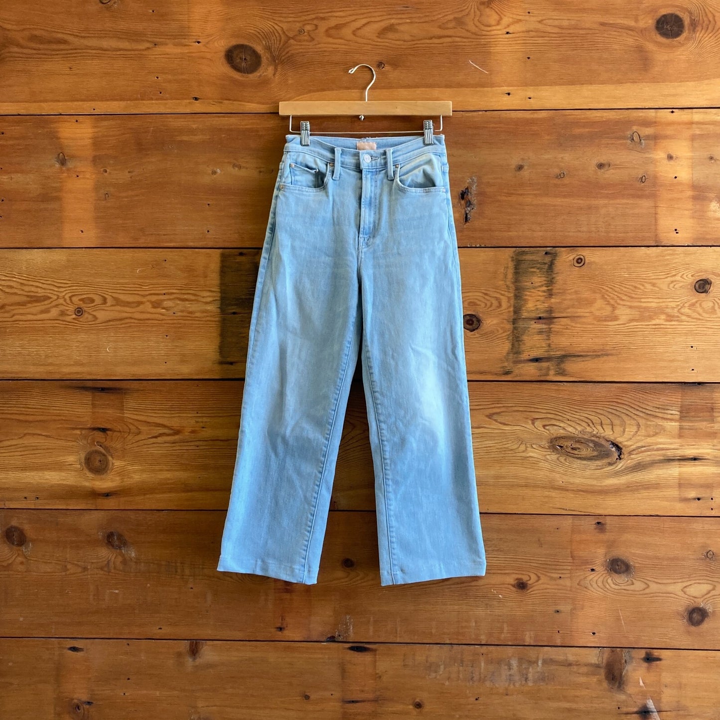 25 - Mother Chill Pill Light Wash The Rambler Zip Ankle Fray Jeans 0204EB