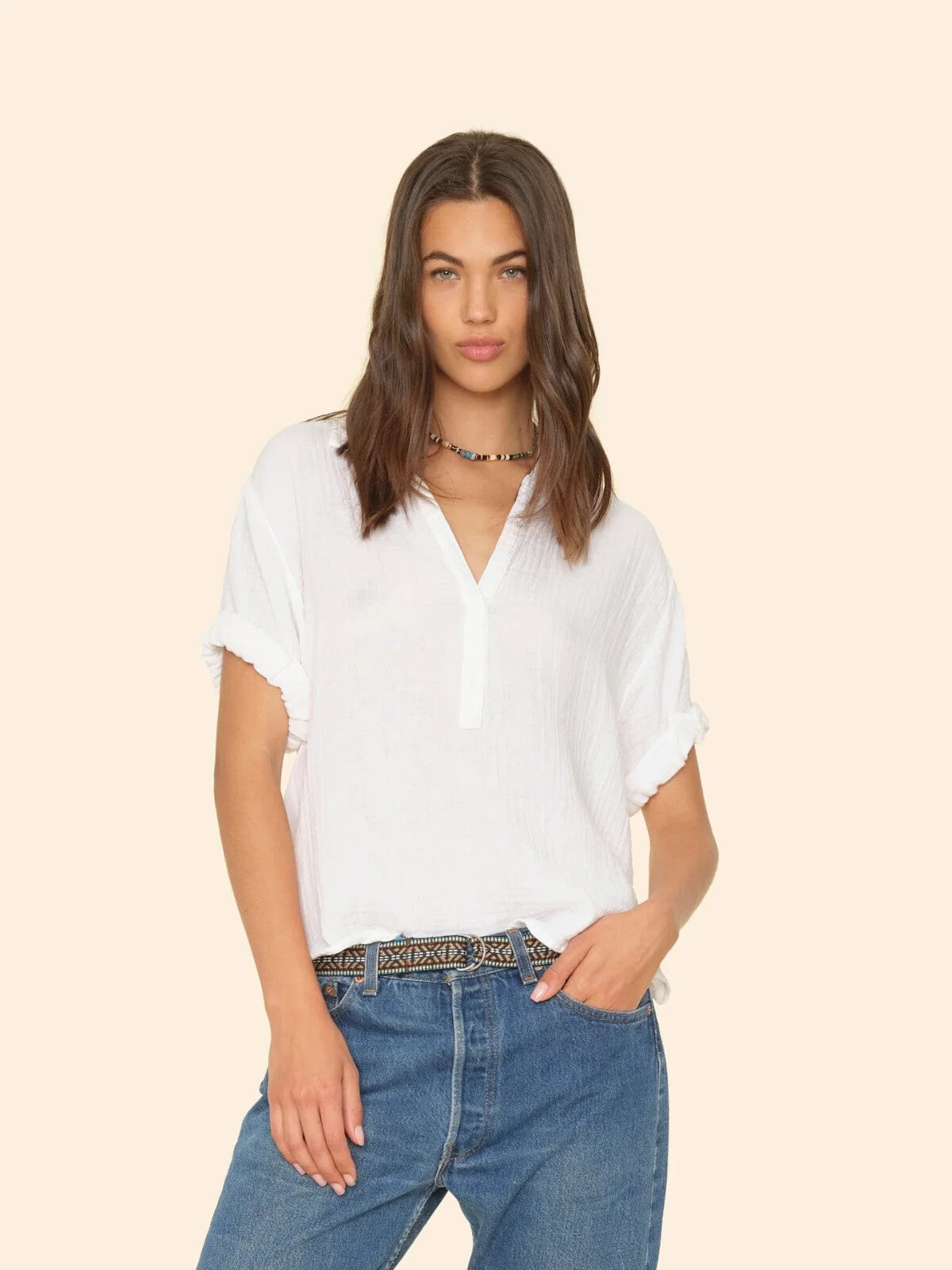 M - Xirena White Gauze Cotton V Neck Short Sleeve Boxy Fit Shirt Top 4427SC