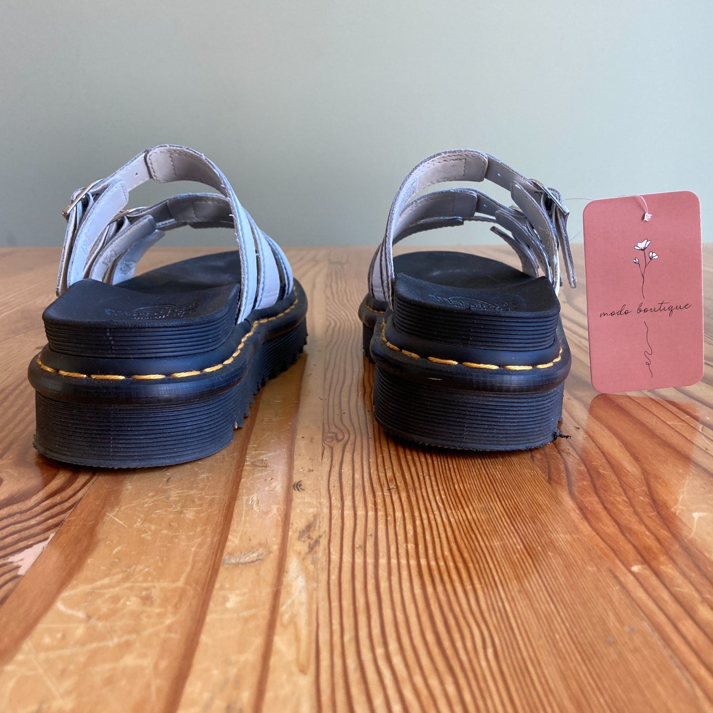 7 - Dr Martens White Blaire Slide Flower Hydro Leather Sandals EUC w/ Box 0425SV