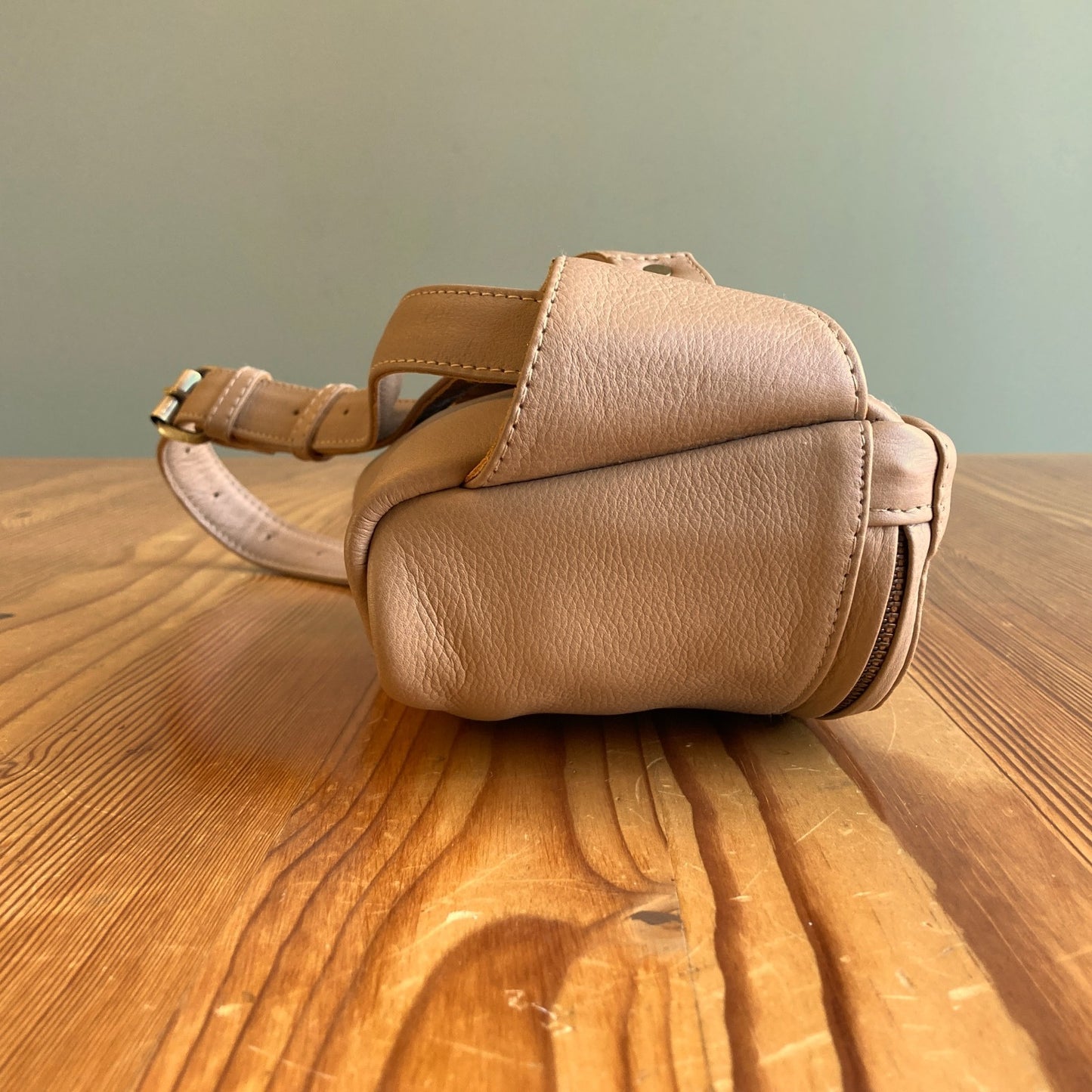 Mandrn $169 Sand Tan Leather Remy Fanny Pack Crossbody Hip Purse 0121LC