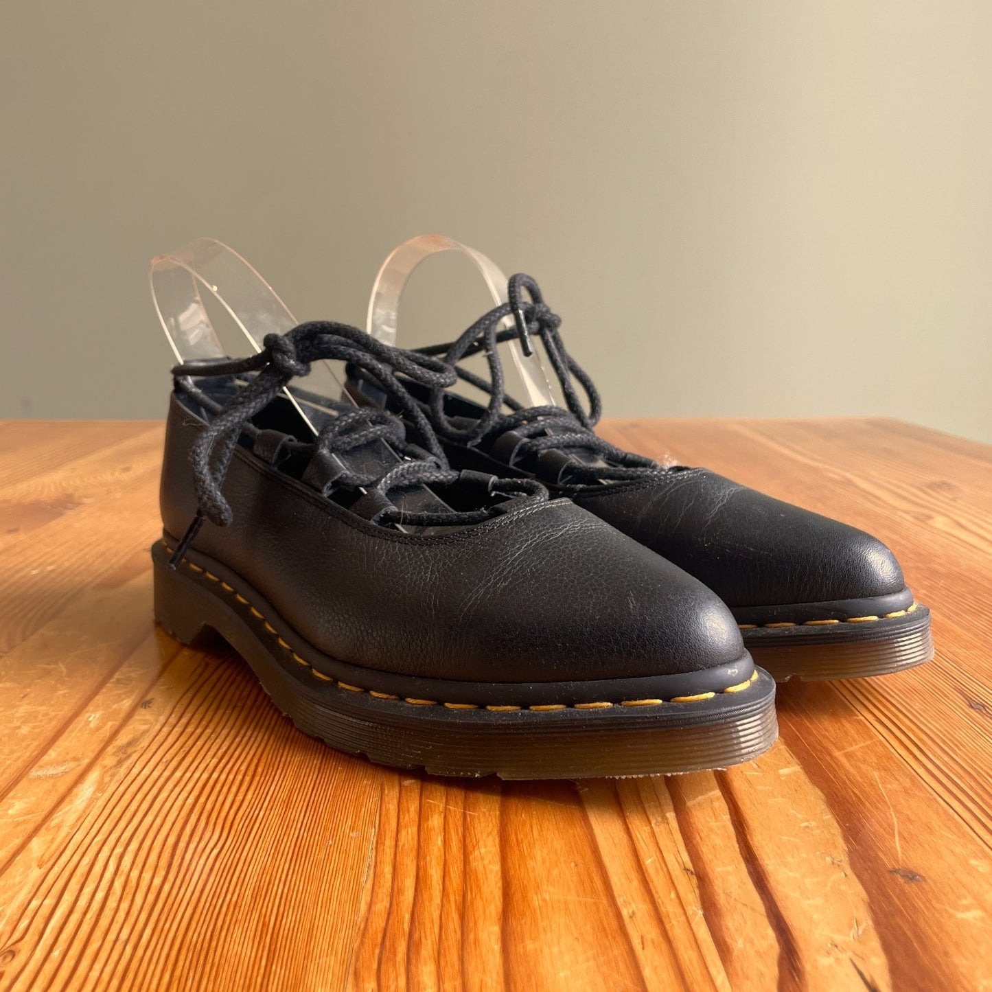 9 - Dr. Martens Black Leather Elphie II Virginia Leather Flats Shoes 1106KL
