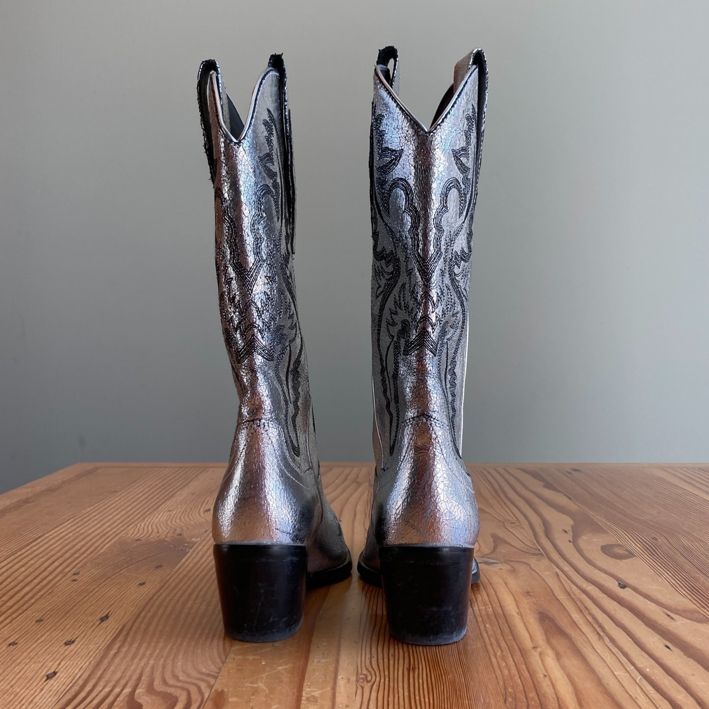 7.5 - Jeffrey Campbell Silver Leather Embroidered Western Dagget Boots 0720QC